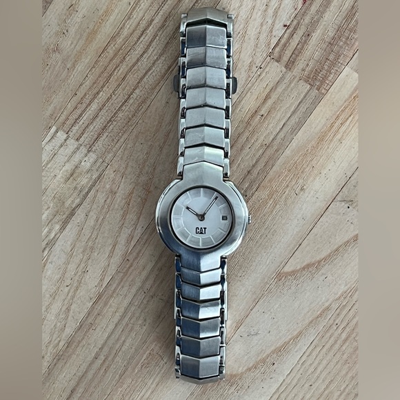 Caterpillar CAT Ladies Watch ULTRA RARE Stainless Bracelet Case Dial Date Window - Picture 6 of 12